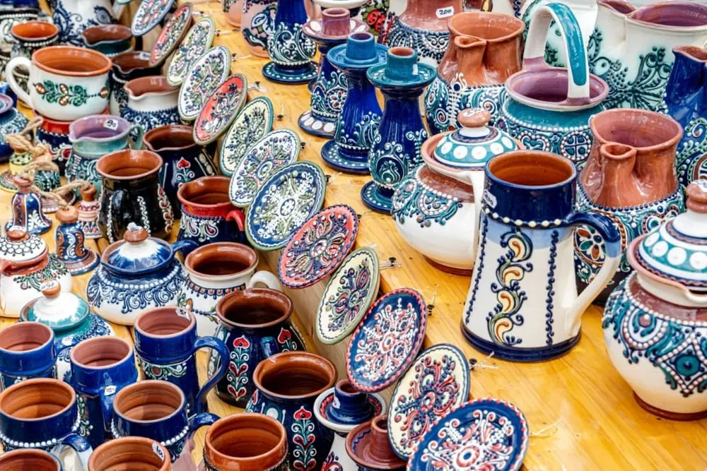 Port popular romanesc